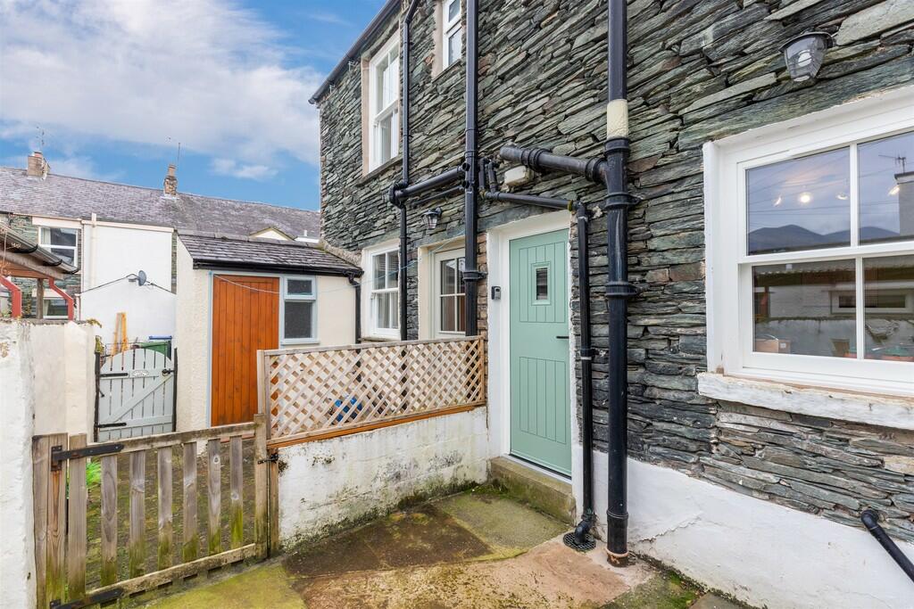 Rear Courtyard