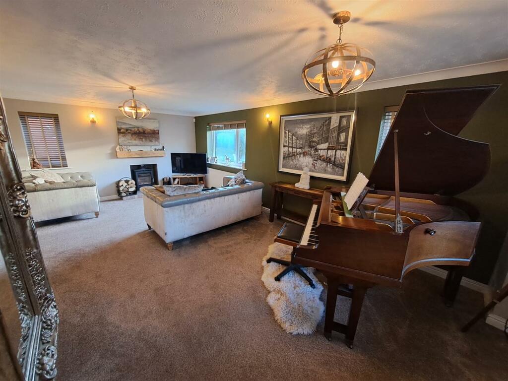 L Shaped Lounge