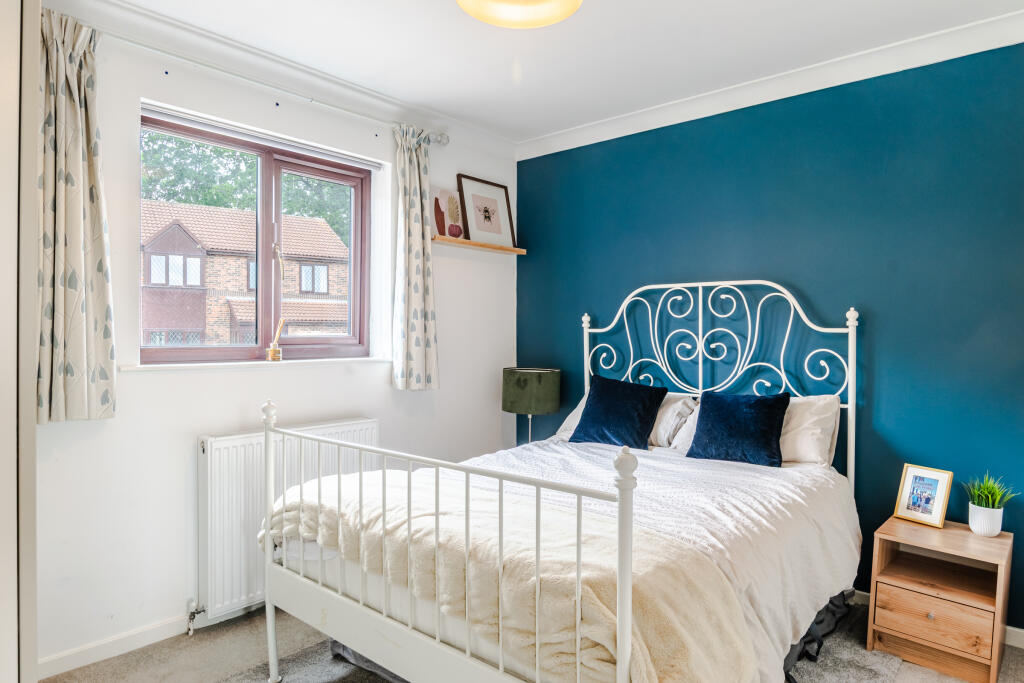 bedroom2