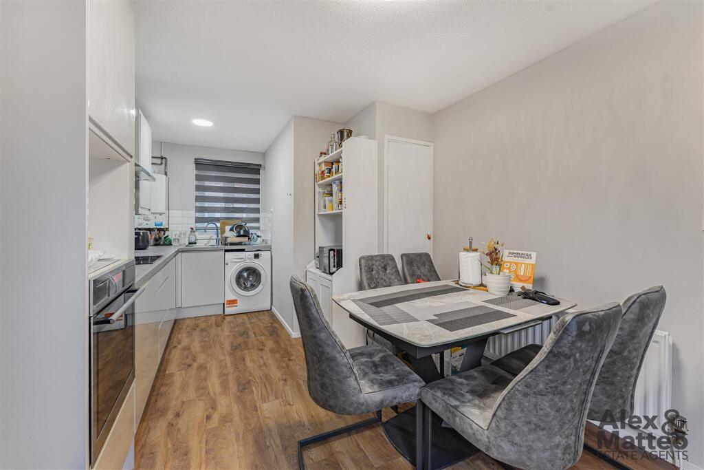 Hannah Mary Way, Bermondsey, SE16