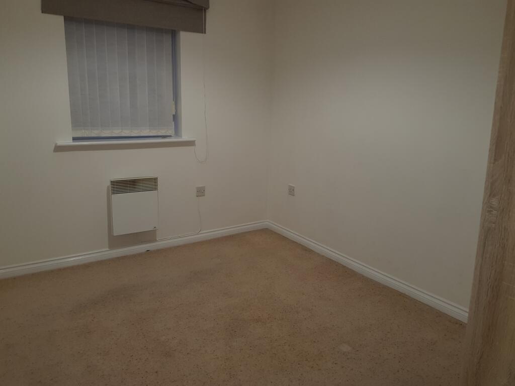 cunningham court bedroom