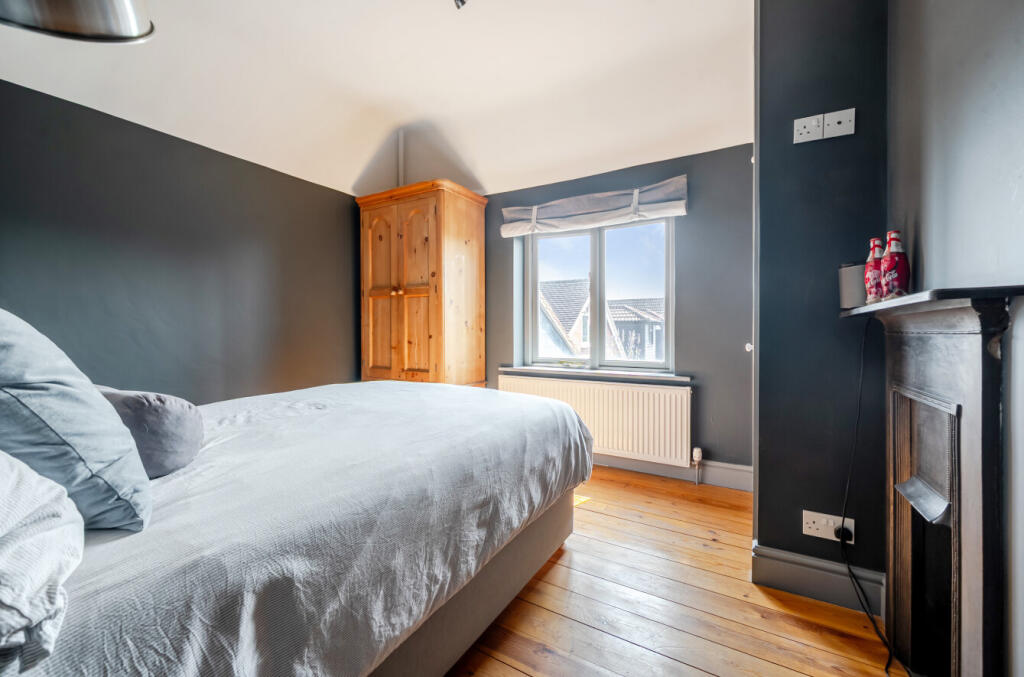 1330632-22-68933a...