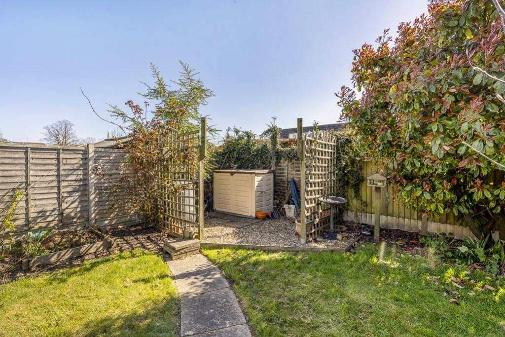 19 Reynolds Gardens (Moulton)-12