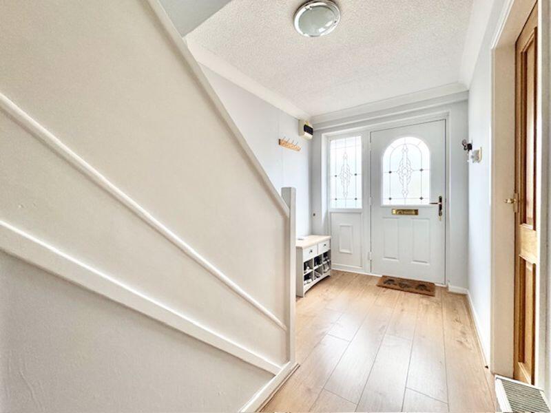 Entrance hall view 2