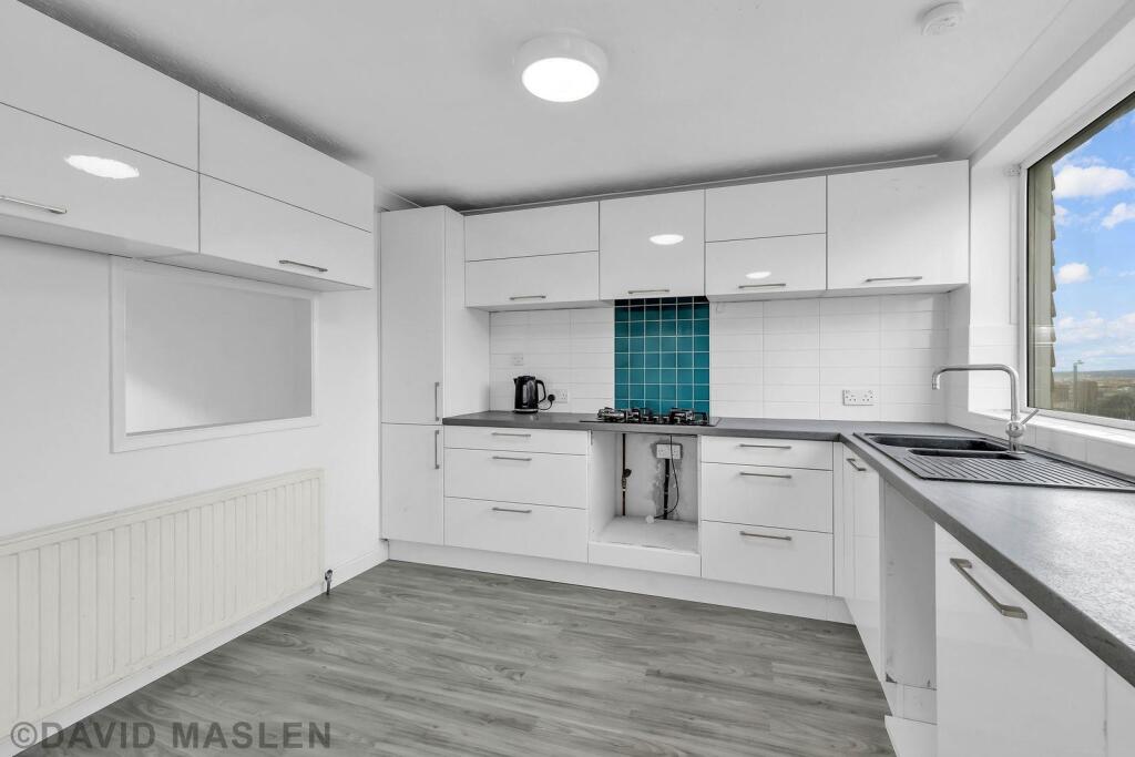 kitchen-breakfast room.jpeg