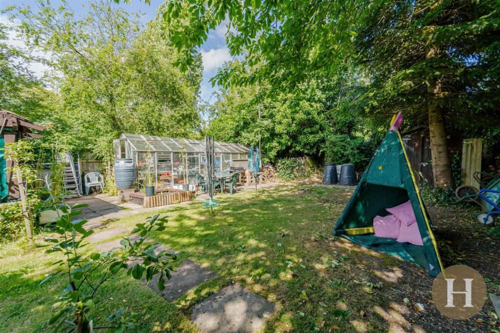 Hadleigh Estate Agents-52.jpg