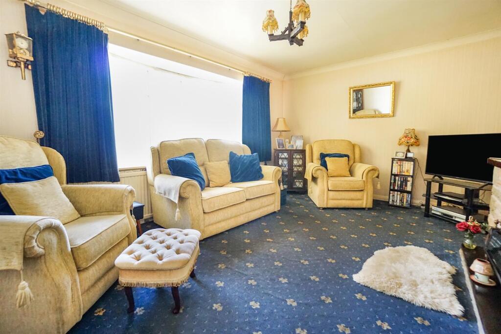 Living Room No.14