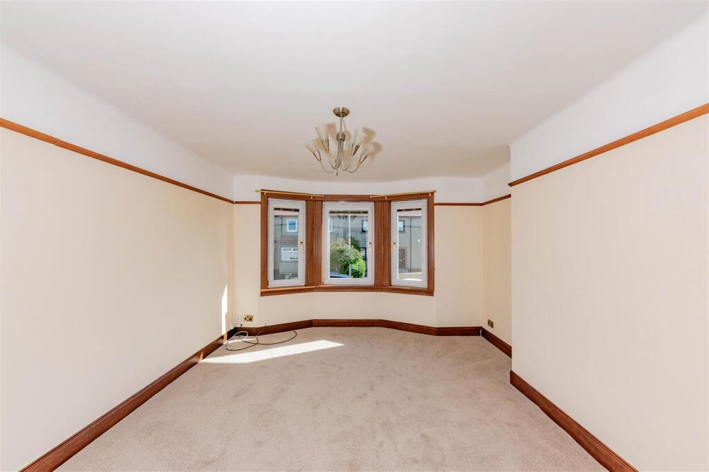 20 North Bank Street Monifieth-4.JPG