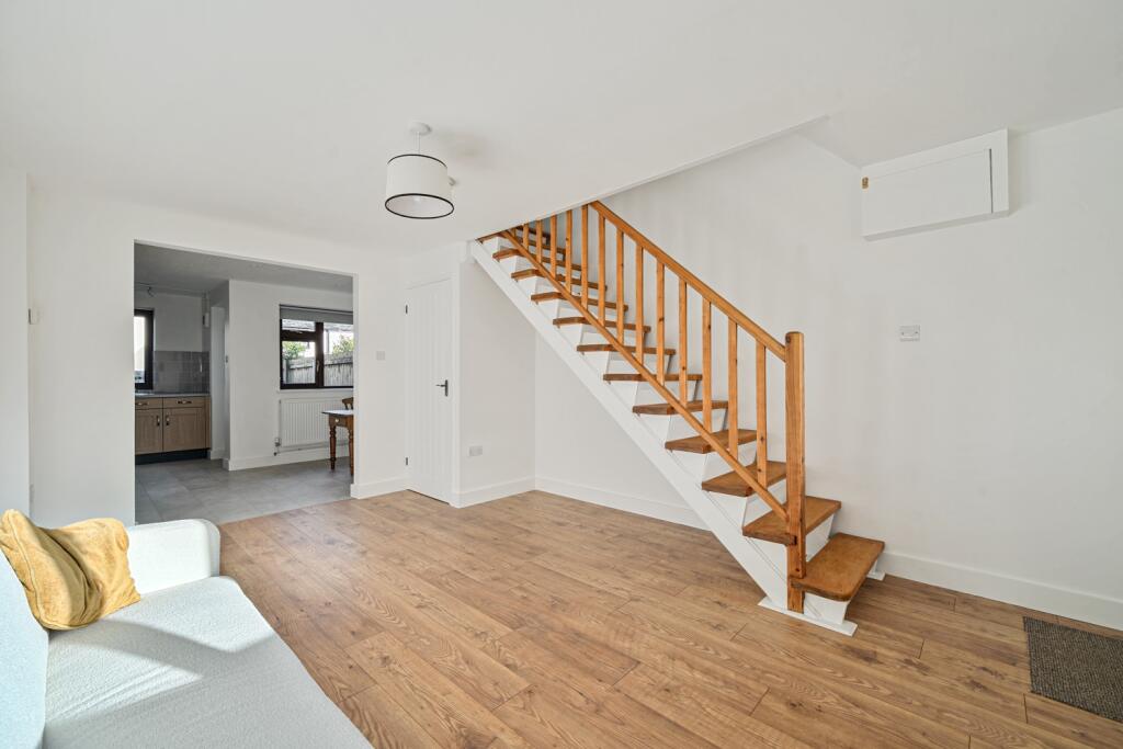 1394442-15-694548055aab3-ARW-1