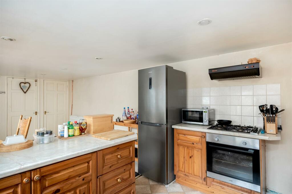 4 Fishers Lane, Charlbury-5.jpg