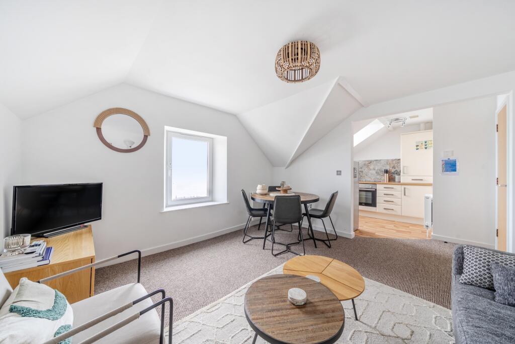 1380368-9-69132fa361e63