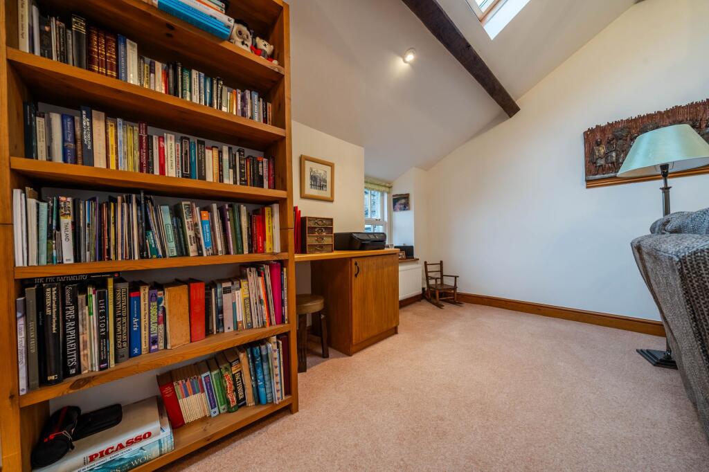 SITTING ROOM