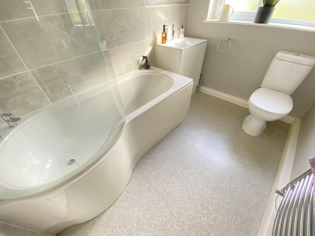 Main bathroom