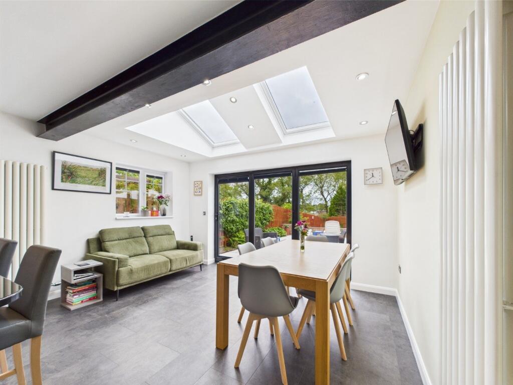 Open Plan Kitchen/Dining/Sun Room