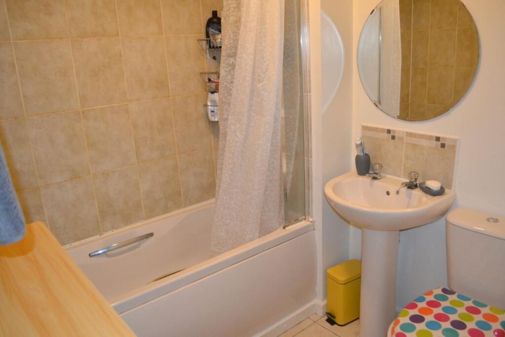 Bath (Medium).JPG