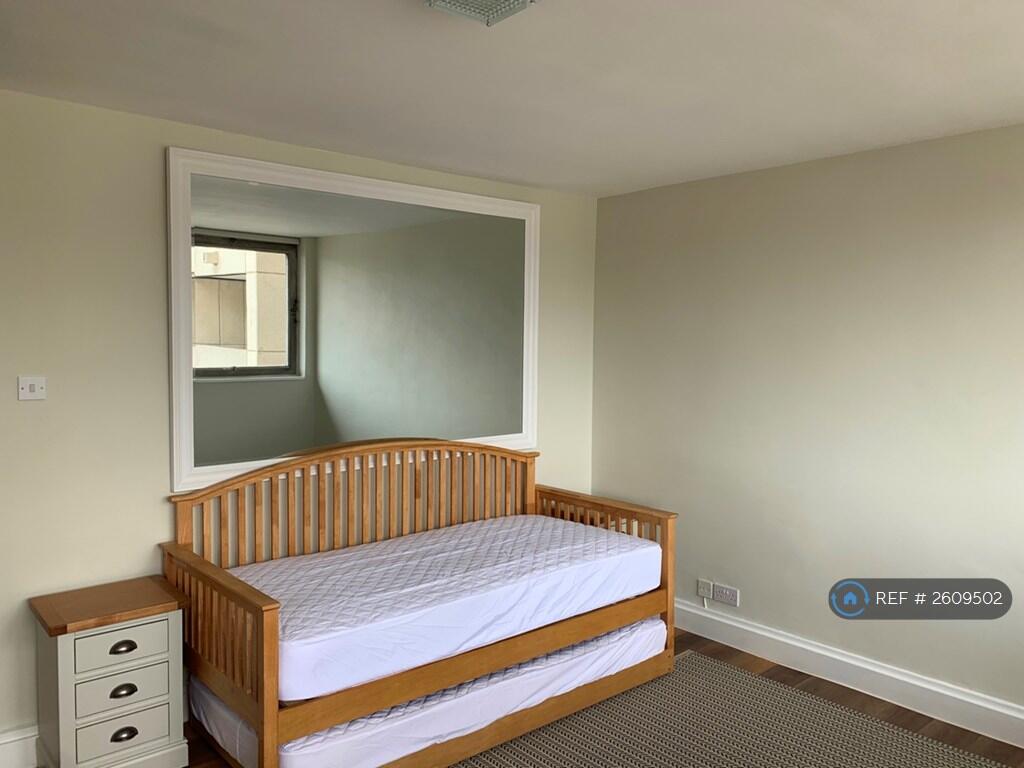 Sofa Bed And Pull Out Trundle Bed