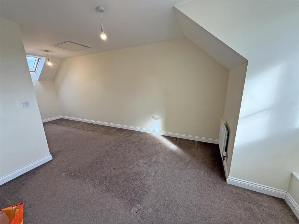 Bedroom 3.jpg