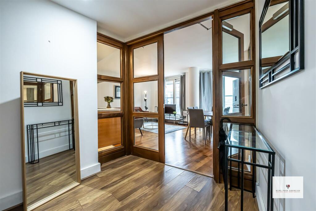 Balmoral Apartments 516-004 HR - HPA.jpg