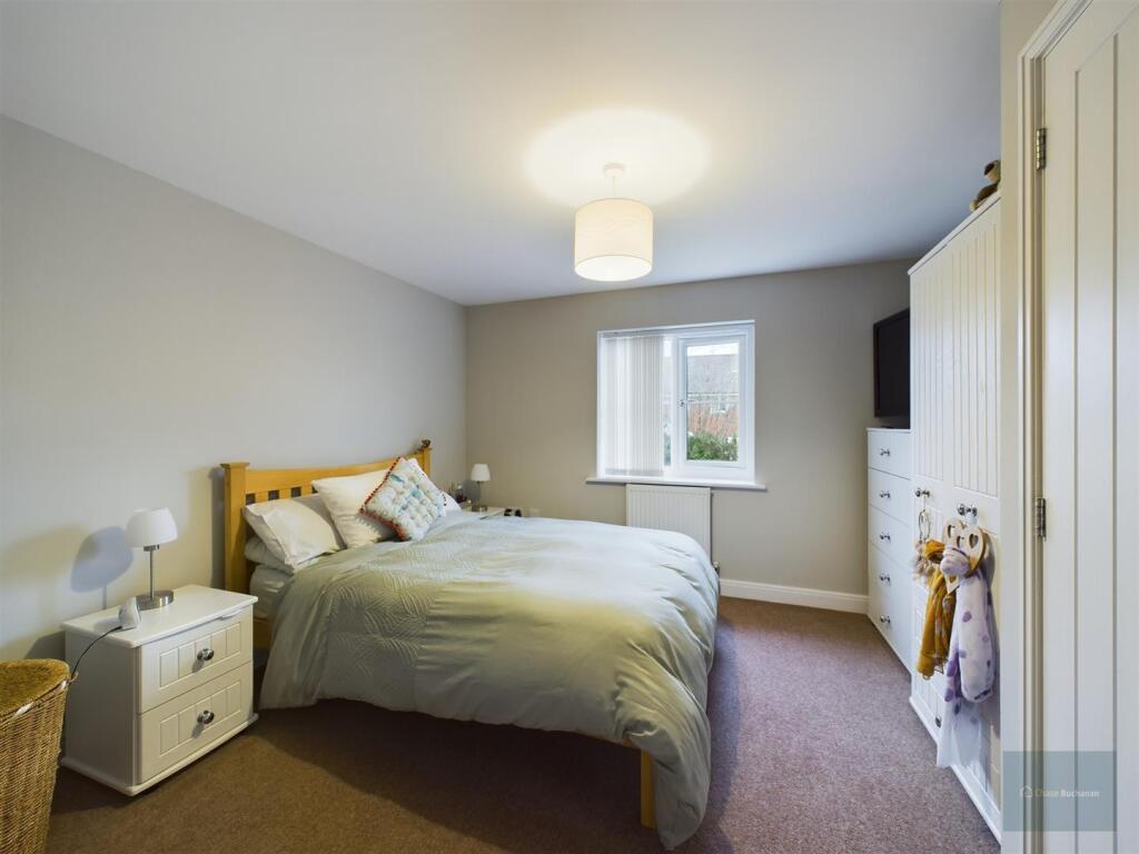 CAM02558G0-PR0117-ST