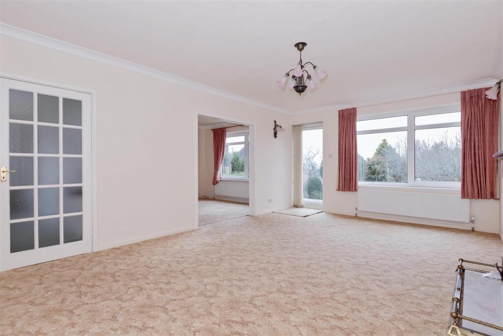 For Sale by Aspire Residential | Longlands Glade