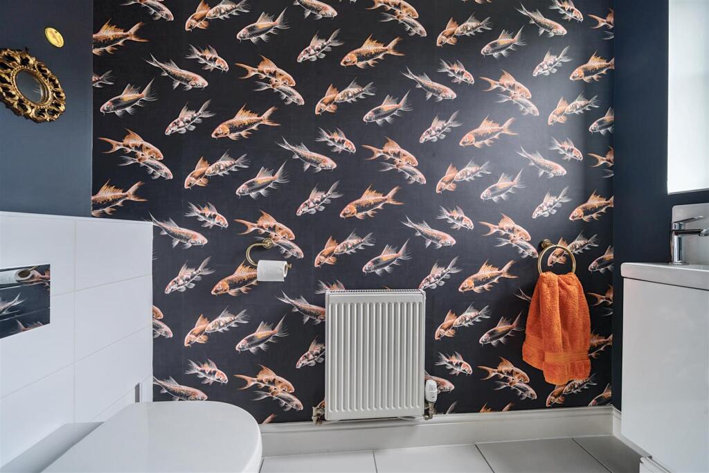 CLOAKROOM