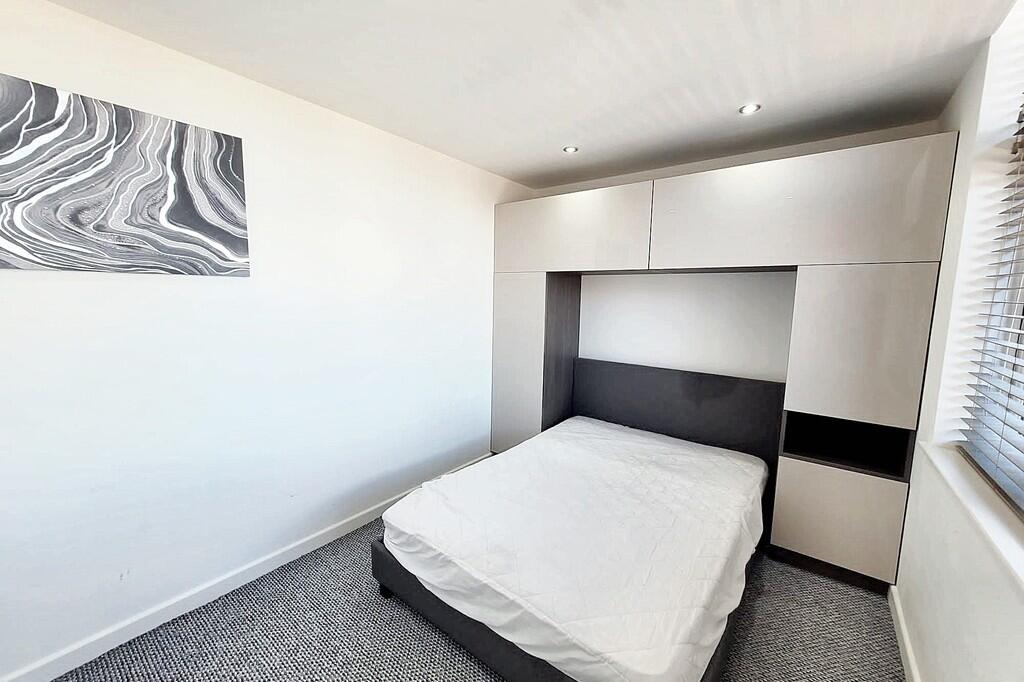 21cb00b9-6d69-4c2...