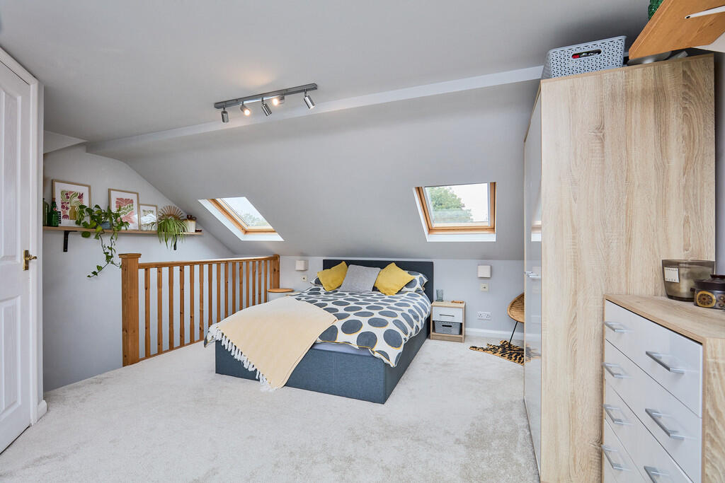 Edward Knight 202...