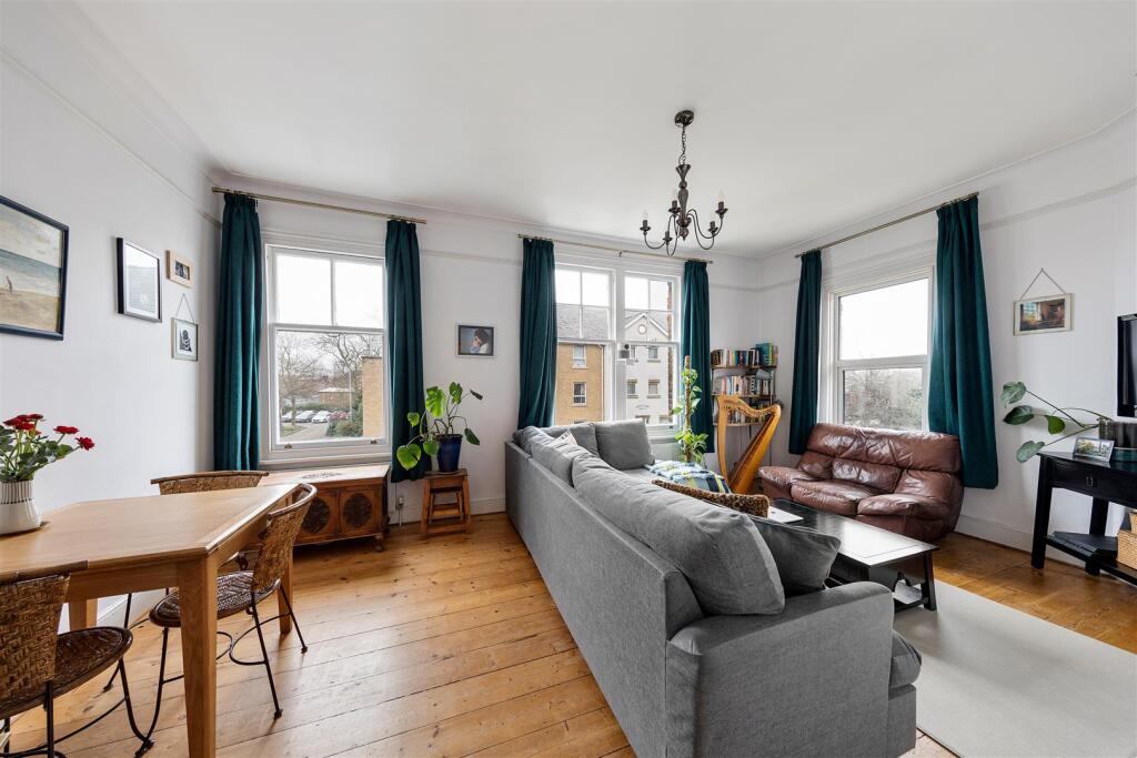 Spratt Hall Road E11