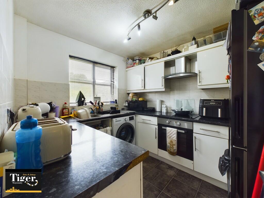 CAM03440G0-PR0049...