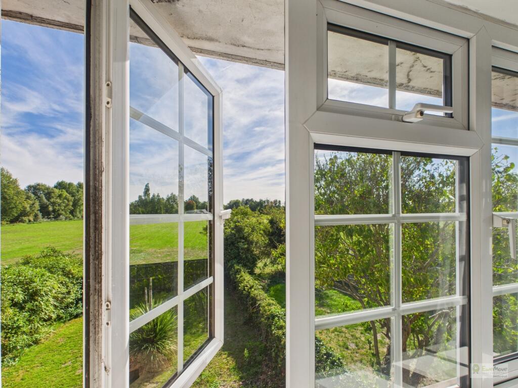Raven Close - view from window - EweMove Mildenhal