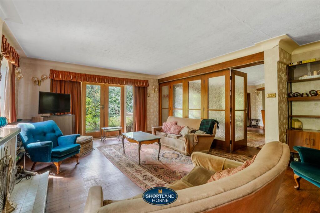 143 Kenilworth Rd (11 of 29).jpg
