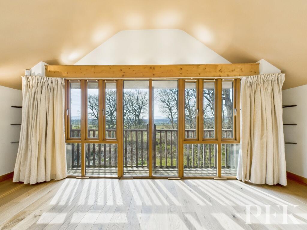Principal Bedroom Suite