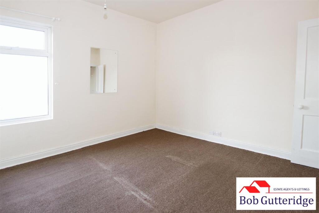 BEDROOM TWO (REAR)