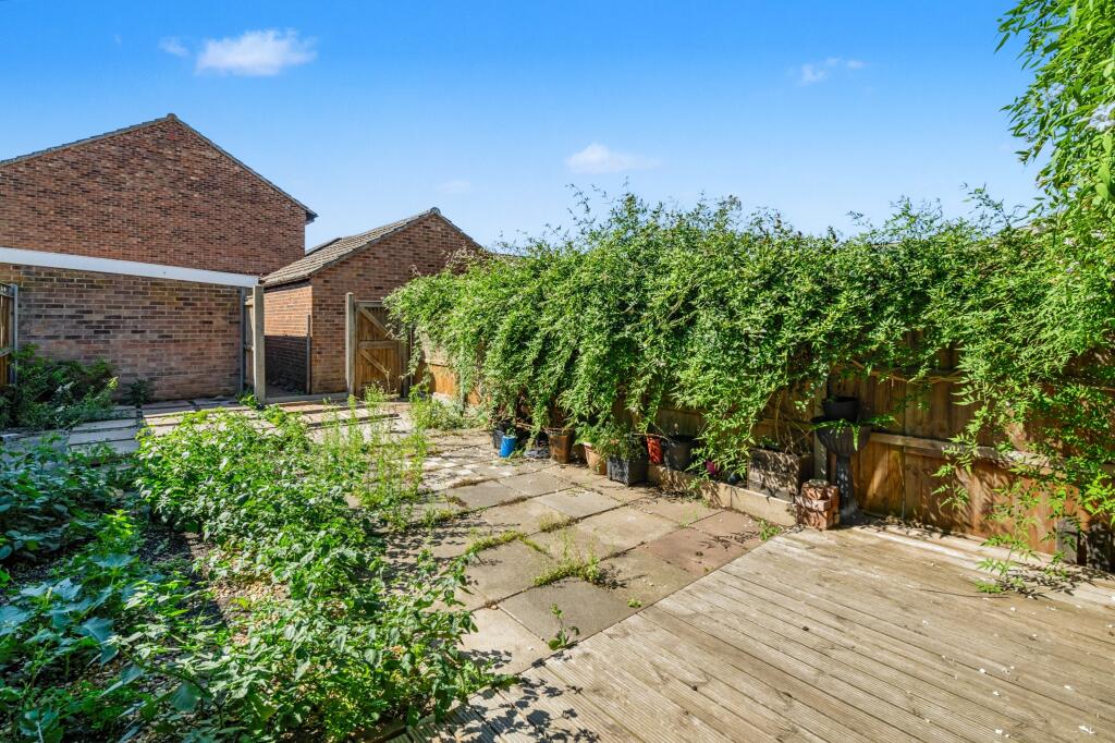 64 Holworthy Road, Norwich, NR5 9DG