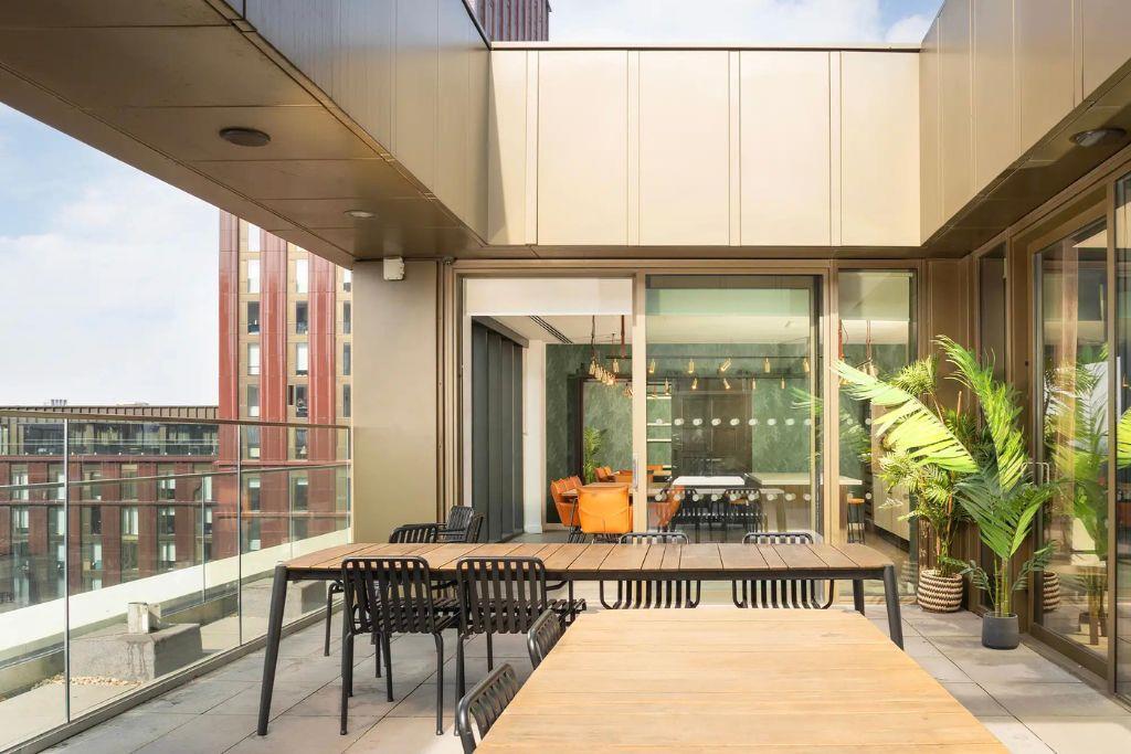 Vita Living Circle Square - 19.jpg