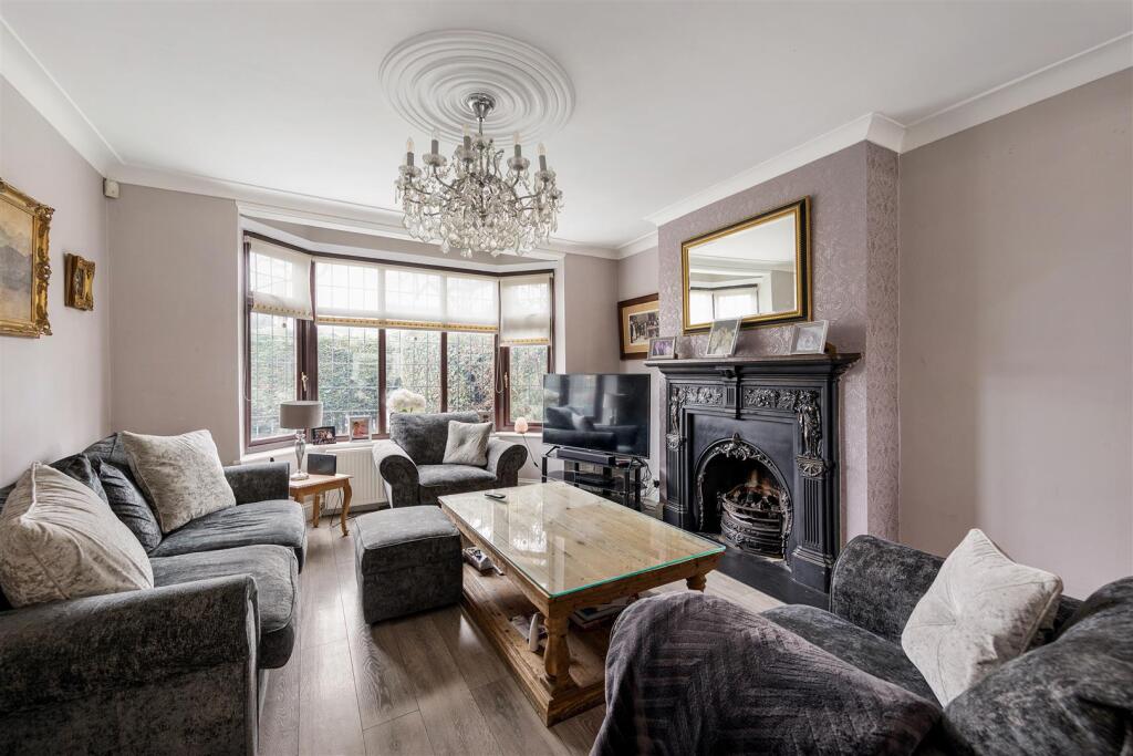 Whitehall Road E4