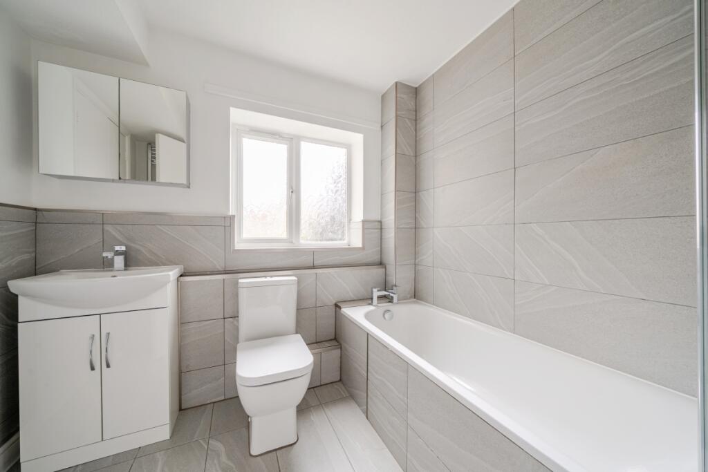 1324639-7-686e79d...