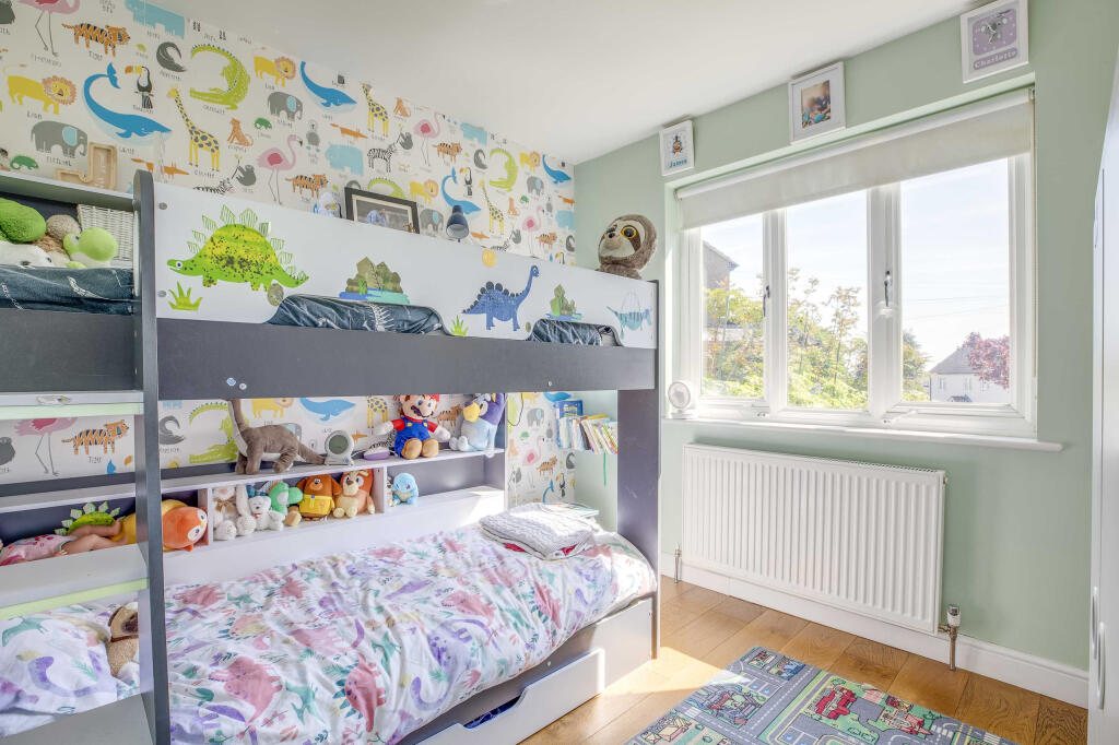 9 Barnhill Close, SL7 3HA (LOW RES)-4