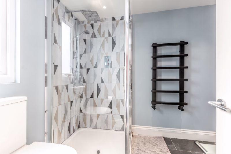 Ensuite shower...