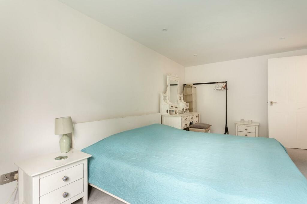 Manhattan Court-14.jpg