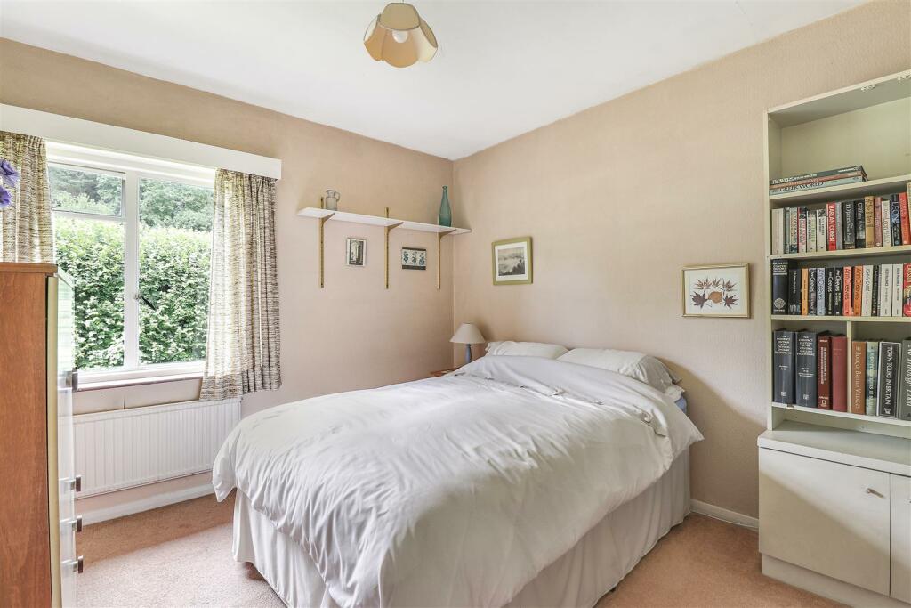 Bedroom 2.jpg