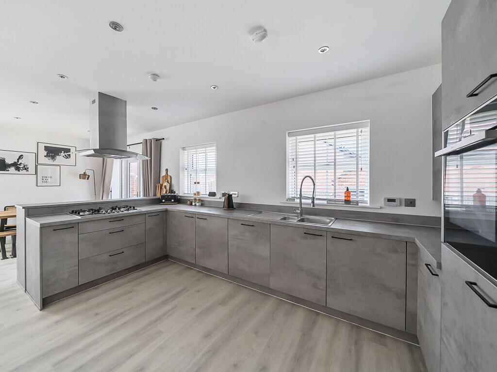 1326940-2-6877d6e...