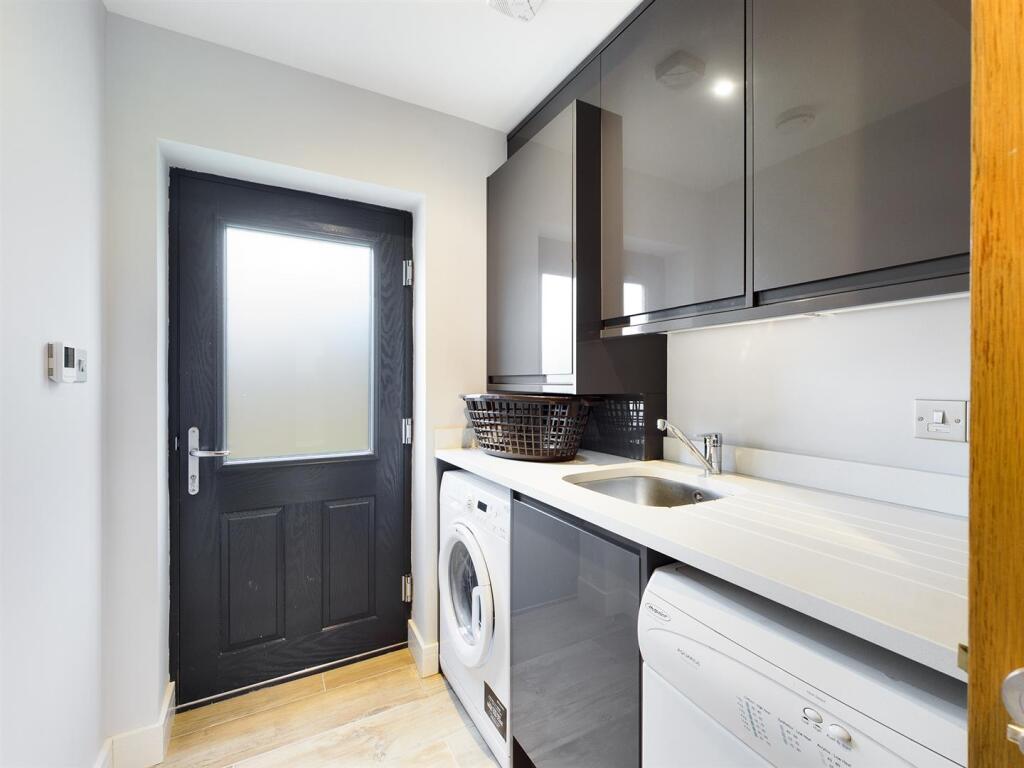 CAM00208P1-PR0170-ST