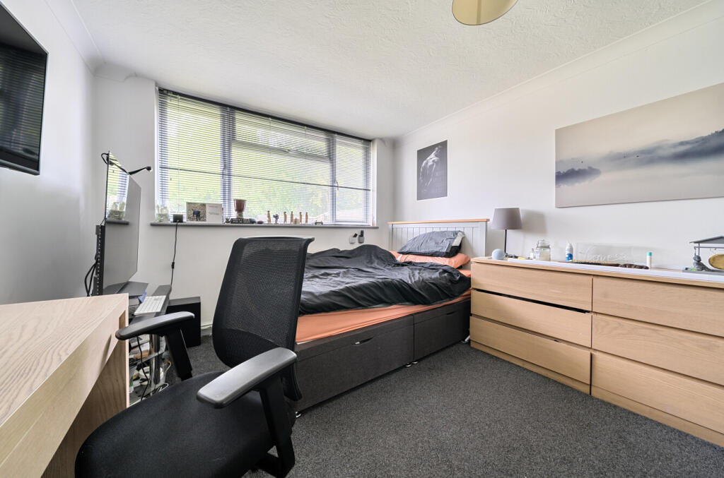 1296132-9-6841bb9...