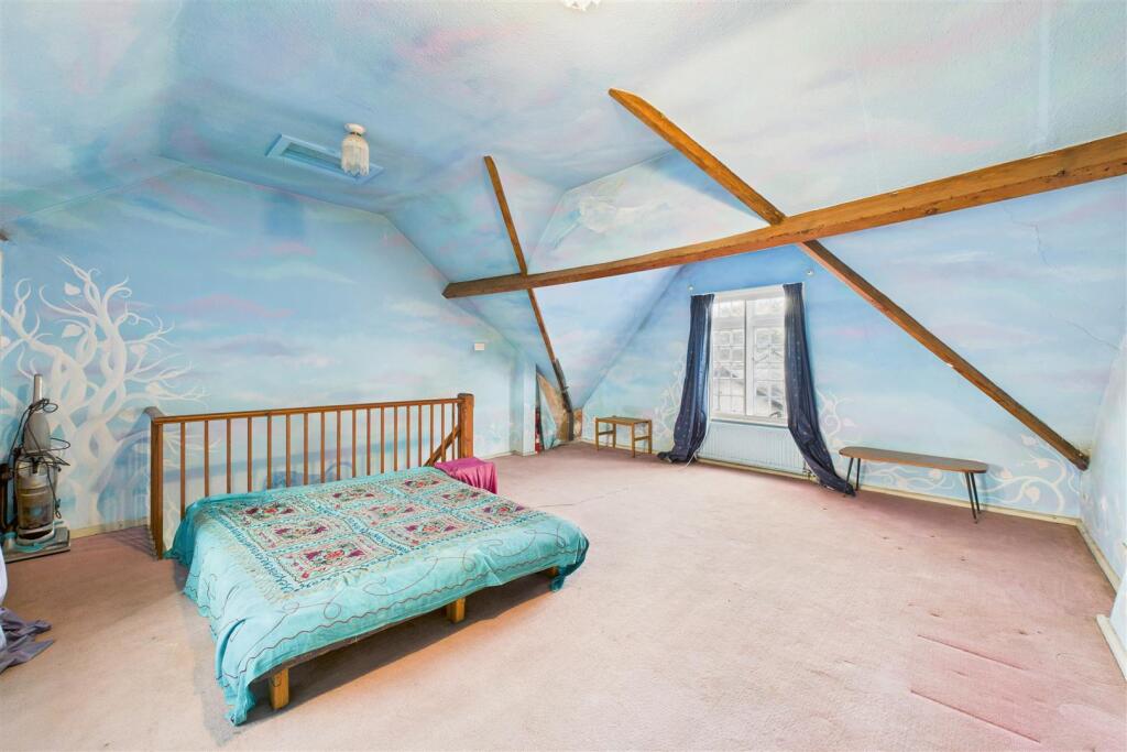 51 Benedict Street, Glastonbury, Somerset BA6 9NB 