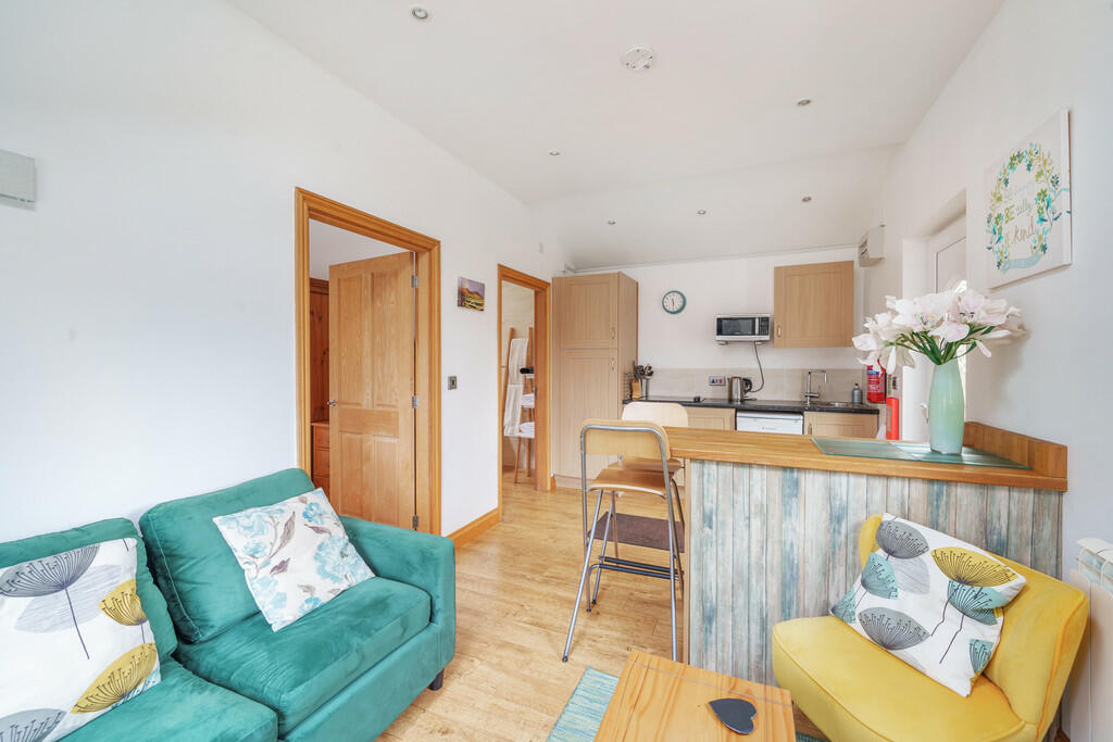 Hickory Cottage -...