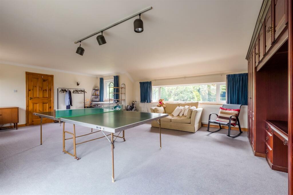 GAMES ROOM  BEDROOM 4.jpg