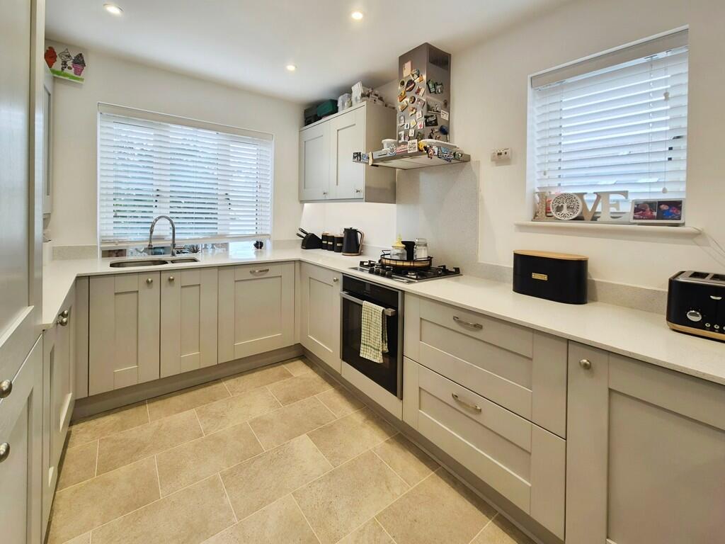 fab5452b-10000300...