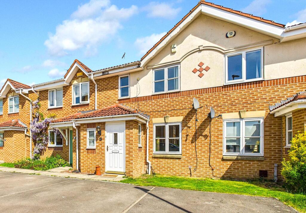 69 Rainsborough Way - Front