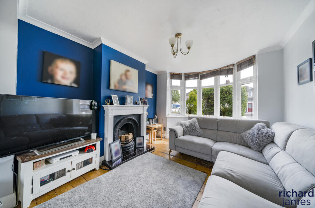 354dcfddb57e4df8a715db5f8b54244e